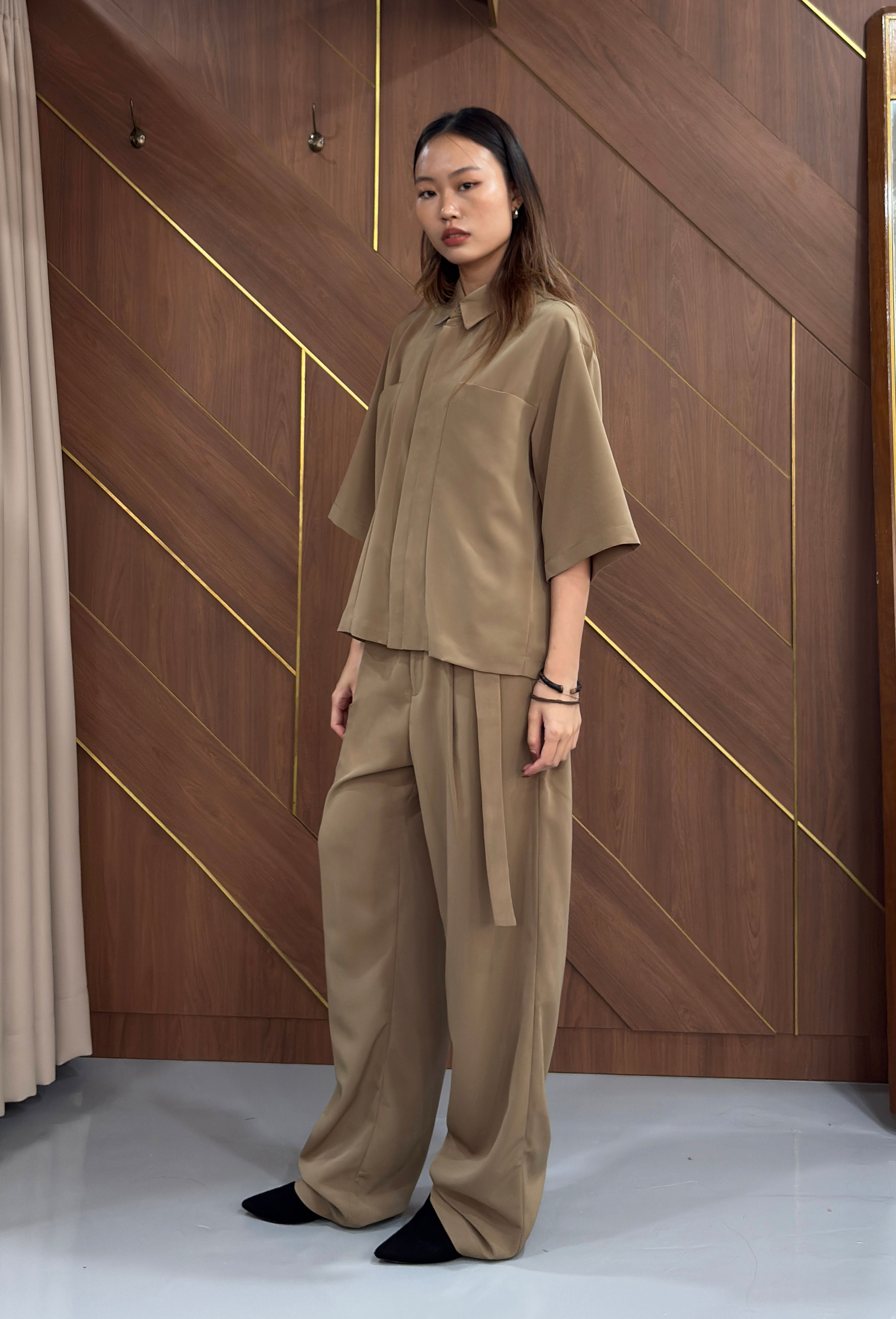 (unisex) Chris Shirt <span>NEW</span>